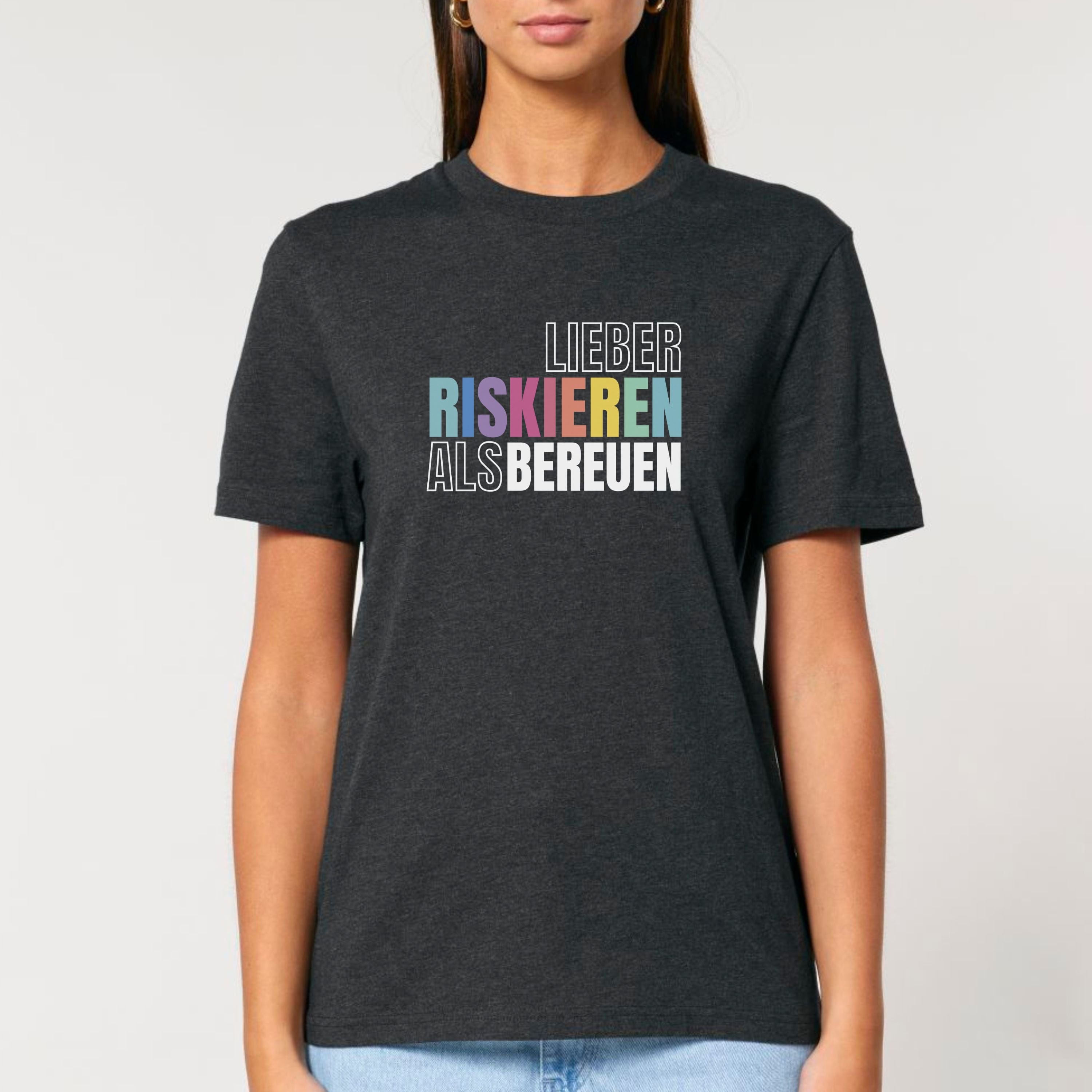 moteevation Lieber riskieren als bereuen - Bio Unisex T-Shirt Dark Heather Grey / XS