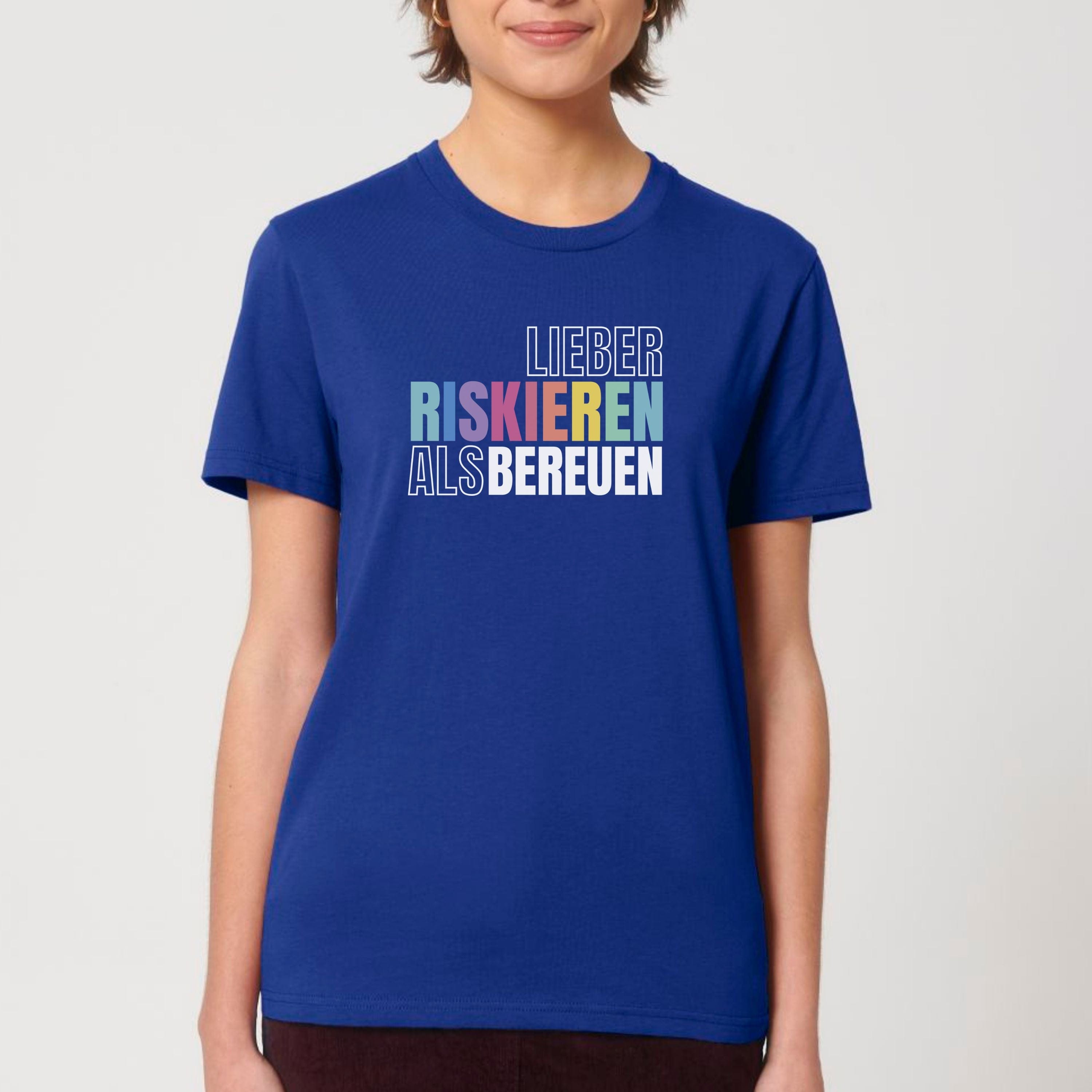 moteevation Lieber riskieren als bereuen - Bio Unisex T-Shirt Worker Blue / XS