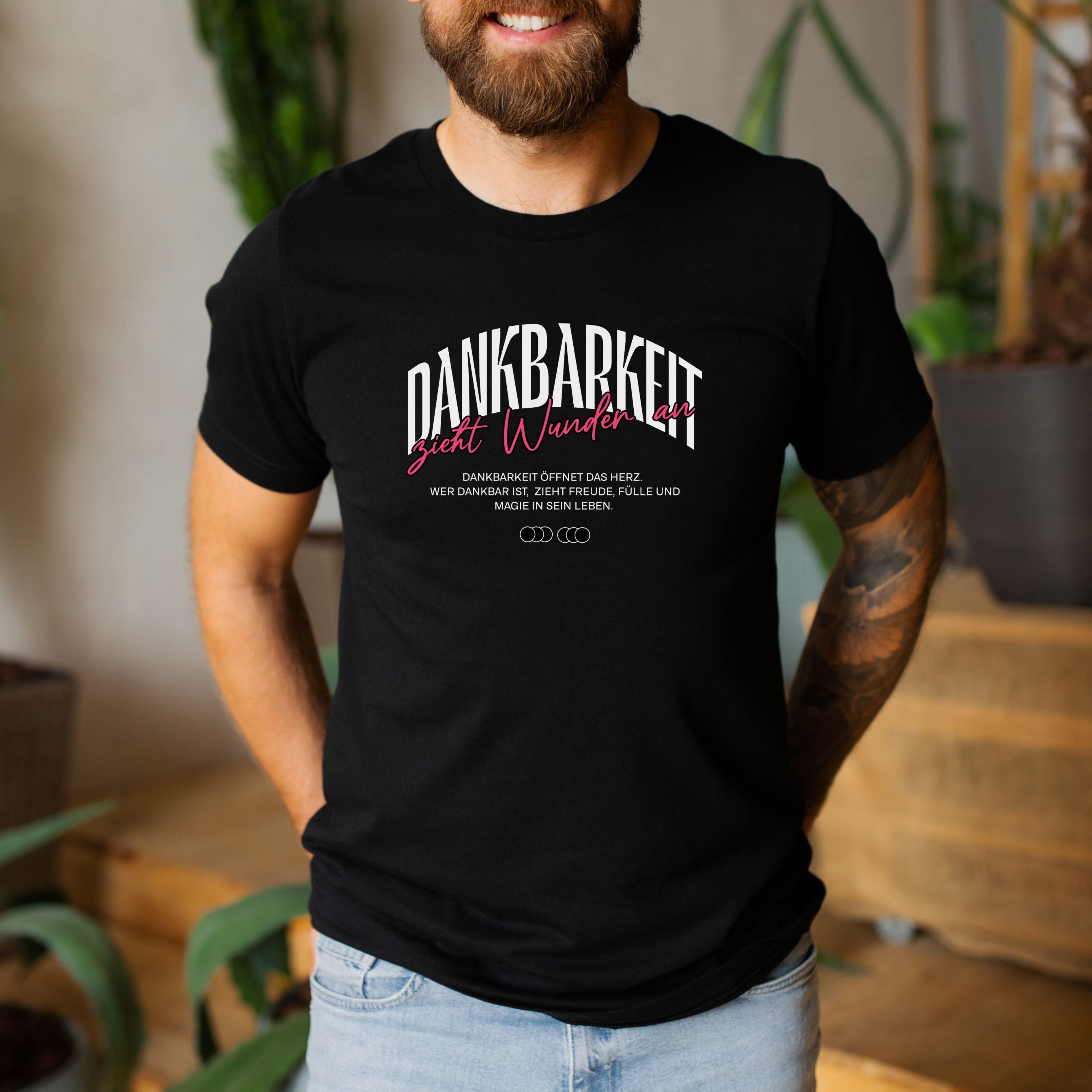 Dankbarkeit zieht Wunder an - Bio Unisex T-Shirt