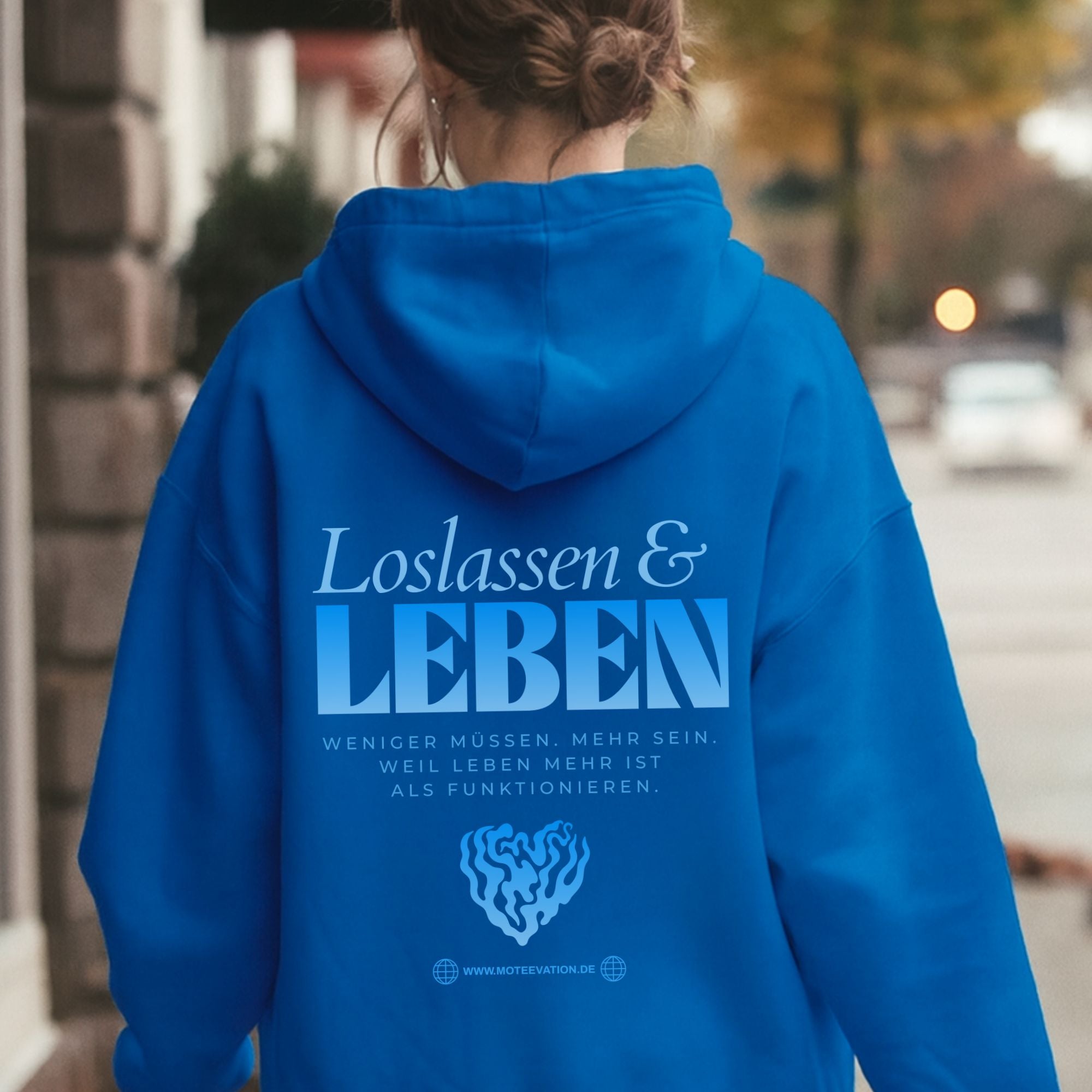 Loslassen & Leben (blau, beidseitig) - Bio Unisex Hoodie